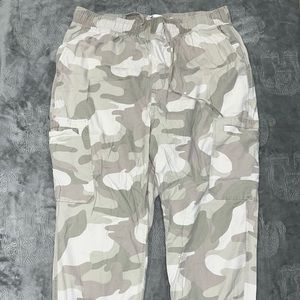 Hollister camo joggers